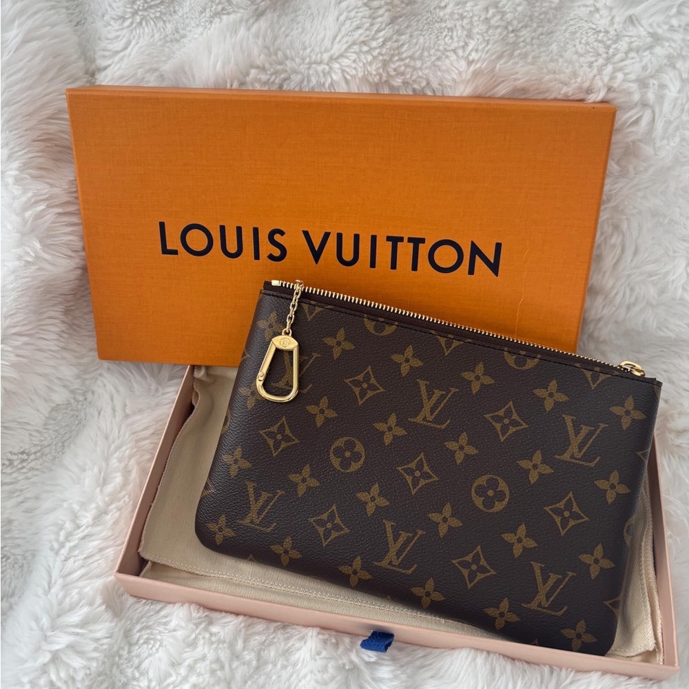 Louis Vuitton Monogram Key pouch M